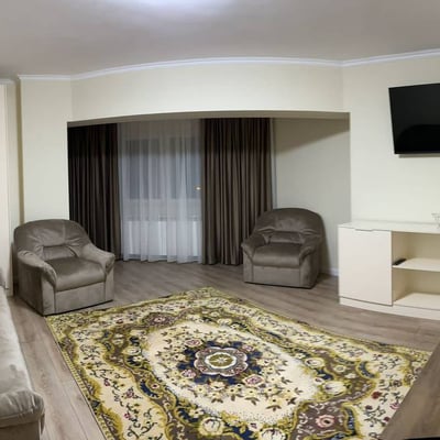 Rental of a comfortable 3-room apartment, 65 m², Tomis 2, Constanta, Romania